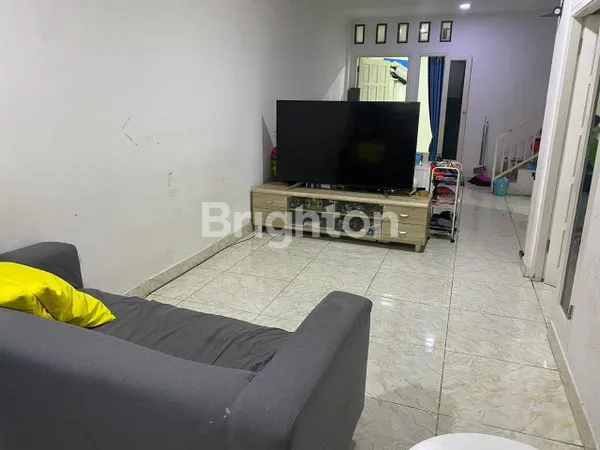 image HUNIAN STRATEGIS 3 LANTAI DEKAT MALL & SEKOLAH (6)