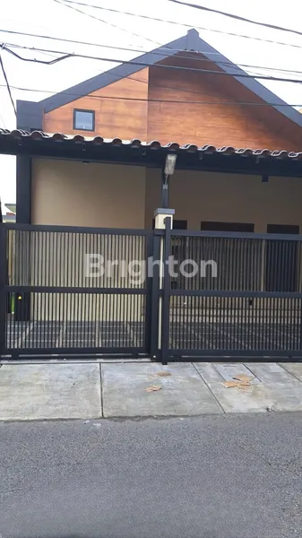 image DIJUAL RUMAH MANUKAN, FULL RENOV, SHM, BERSIH & RAPI, SIAP HUNI (2)