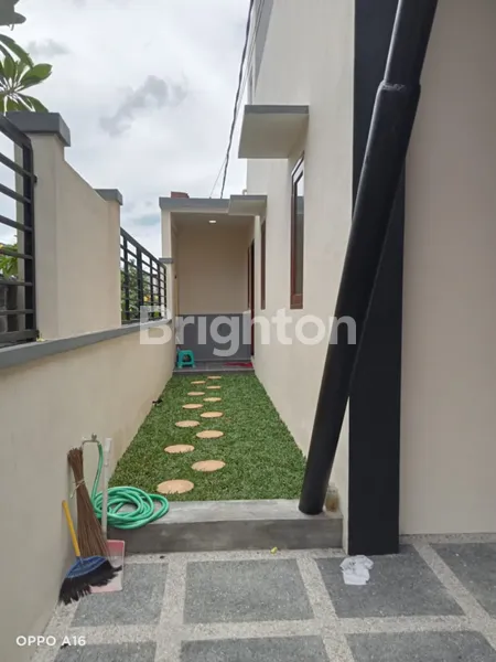 image DIJUAL RUMAH MANUKAN, FULL RENOV, SHM, BERSIH & RAPI, SIAP HUNI (3)