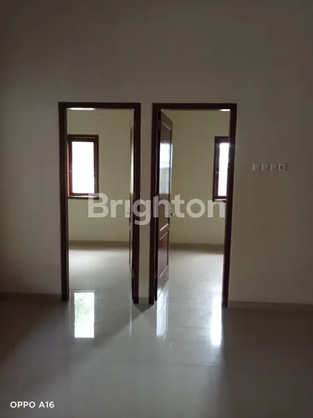 image DIJUAL RUMAH MANUKAN, FULL RENOV, SHM, BERSIH & RAPI, SIAP HUNI (4)