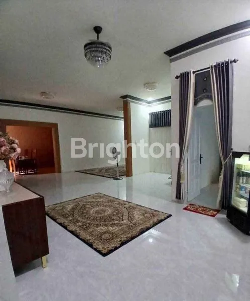 image RUMAH STRATEGIS TENGAH KOTA (2)