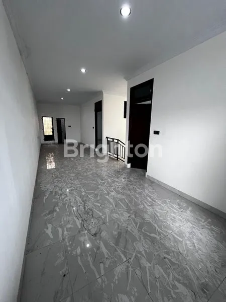 image RUMAH PADEMANGAN ROW 2 MOBIL UK 6X15 3LT 5KT 4KM SHM JAKARTA UTARA (6)