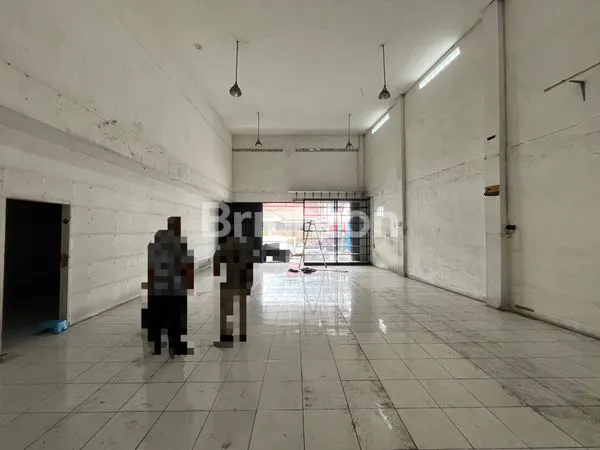 image RUKO RUANG USAHA STRATEGIS JALAN RAYA UTAMA SOLO GENTAN  (5)