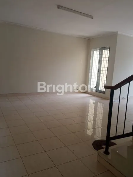 image RUMAH 2 LANTAI MITRA GADING VILLA SIAP HUNI (2)