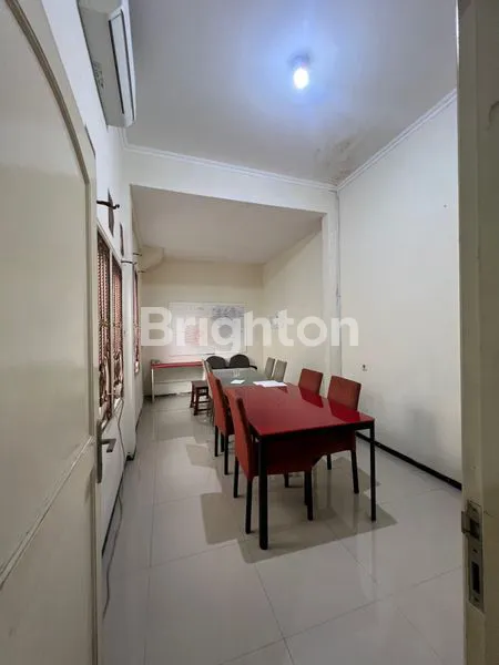 image HUNIAN STRATEGIS WONOREJO, 4 KT & SHM, LT 200M² (7)