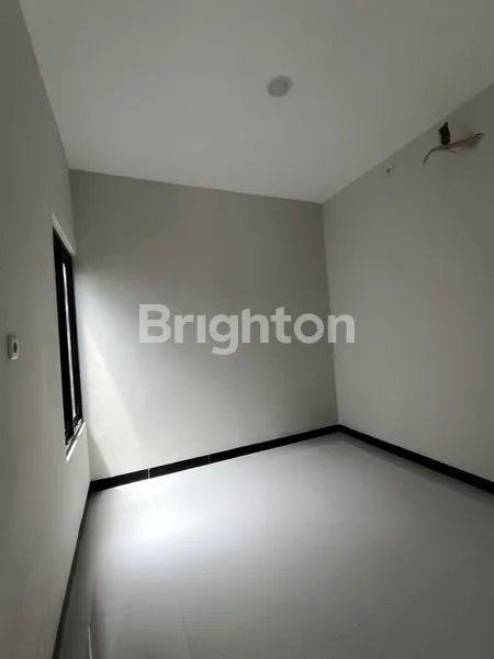 image RUMAH BARU GRESS MULYOSARI UTARA HANYA 1 UNIT DEKAT PAKUWON CITY KENJERAN  (5)