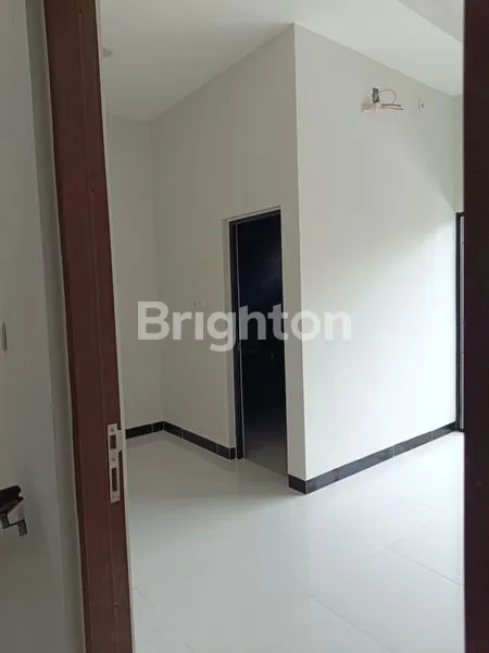 image RUMAH BARU GRESS MULYOSARI UTARA HANYA 1 UNIT DEKAT PAKUWON CITY KENJERAN  (8)