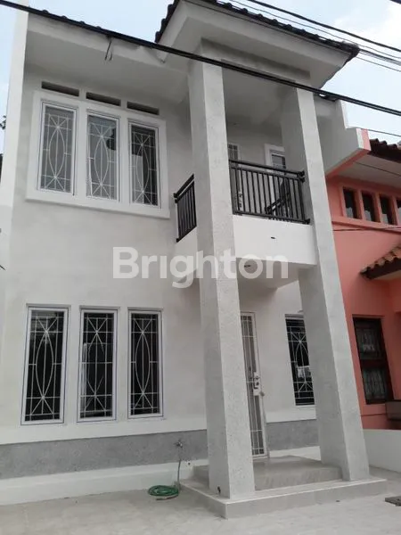 image RUMAH 2 LANTAI 108M² SEMI FURNISHED SIAP HUNI DEKAT UPH & MALL KARAWACI  (1)