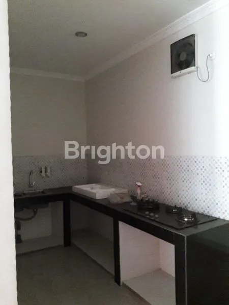 image RUMAH 2 LANTAI 108M² SEMI FURNISHED SIAP HUNI DEKAT UPH & MALL KARAWACI  (6)