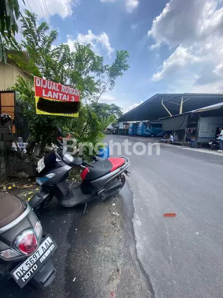 image RUMAH LANTAI 3 LOKASI STRATEGIS (4)
