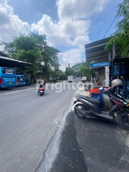 image RUMAH LANTAI 3 LOKASI STRATEGIS (5)