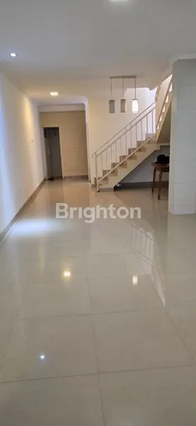 image \\U2728 RUMAH BARU 3 LANTAI + 2 ROOFTOP – LOKASI STRATEGIS KOSAMBI CENGKARENG (7)