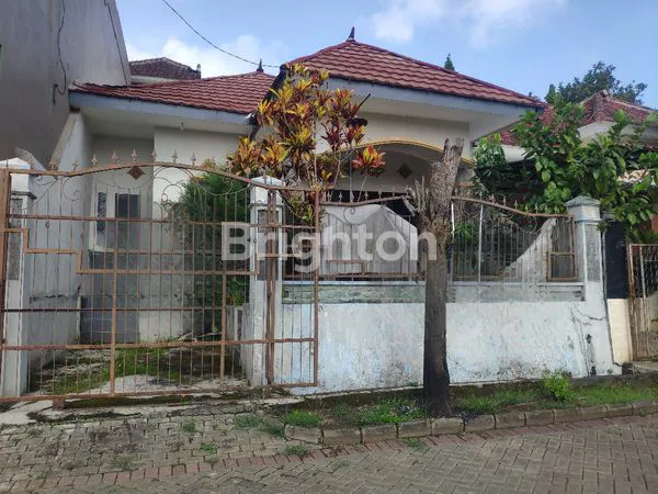 image RUMAH SIAP HUNI DI GRAHA DEWATA, LT 121M² LB 100M² (1)