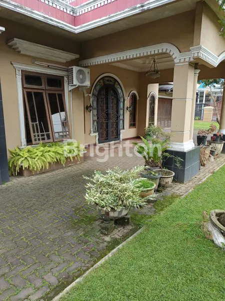 image VILLA LUAS & MEWAH – JL. STM, MEDAN (2)