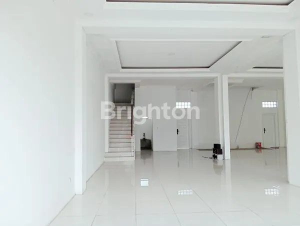 image DIJUAL / DISEWA ,RUKO GANDENG 3 PINGGIR JALAN RAYA BOGOR 2 LANTAI. (7)