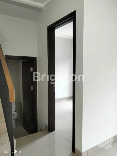 image DISEWAKAN RUMAH  SUMMARECON CROWN GADING (2)