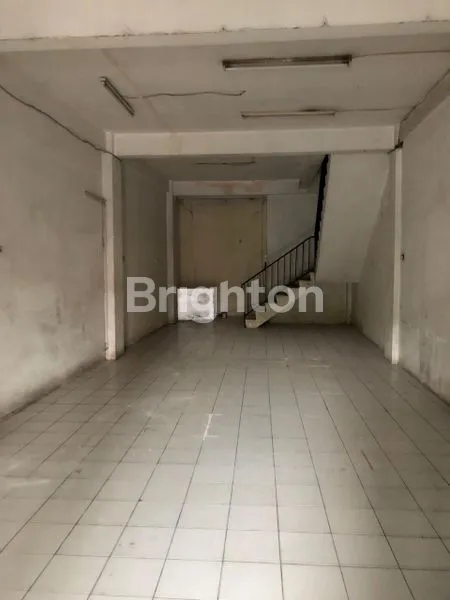 image RUKO 4 LANTAI STRATEGIS DI CIPUTAT (2)