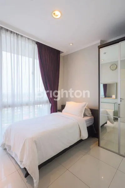 image APARTEMEN VIA VUE 3BR FULL FURNISH BAGUS SIAP PAKAI CIPUTRA WORLD (4)