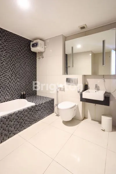 image APARTEMEN VIA VUE 3BR FULL FURNISH BAGUS SIAP PAKAI CIPUTRA WORLD (8)