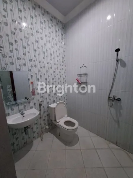 image RUMAH LUAS DAN MODERN DI ARAYA (6)