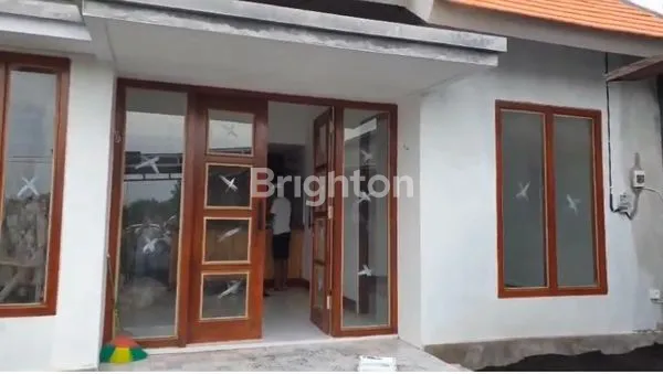 image RUMAH MINIMALIS DENGAN HALAMAN LUAS DI JANTUNG KOTA DENPASAR BARAT  (2)