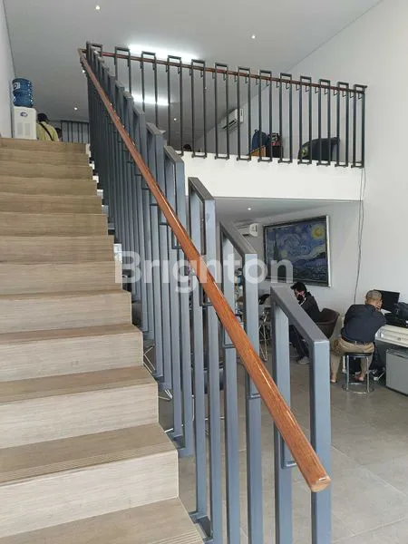 image RUKO SOHO 3 LANTAI DI BANDUNG, FASILITAS HOTEL BINTANG 5 DEKAT PASKAL HYPERSQUARE (5)