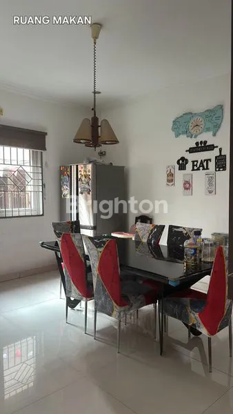 image RUMAH PADEMANGAN BAGUS HALAMAN LUAS 4LT SHM JALAN 2 MOBIL JAKARTA UTARA (3)