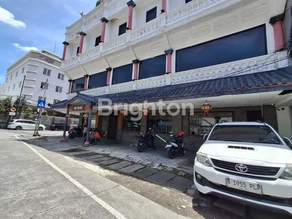 image RUKO GANDENG HOOK BAGUS LUAS STRATEGIS MANGGA BESAR JAKARTA BARAT (1)