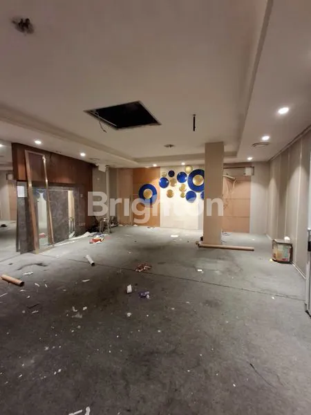 image RUKO GANDENG HOOK BAGUS LUAS STRATEGIS MANGGA BESAR JAKARTA BARAT (3)