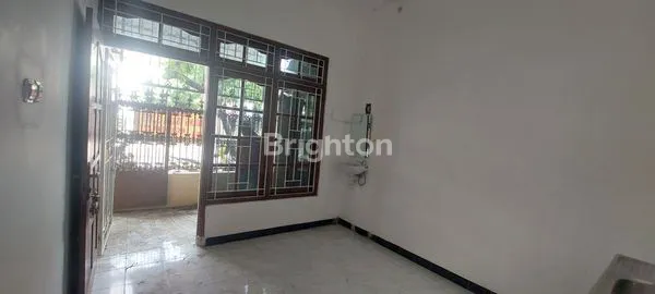 image RUANG USAHA 18 JUTAAN DI PURWOSARI, SOLO (3)