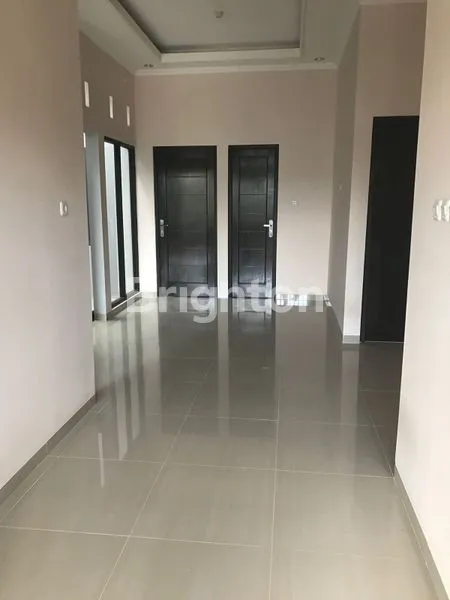 image RUMAH SUPER CANTIK DEKAT TOLL DAN MALL DI CIBINONG BOGOR (5)