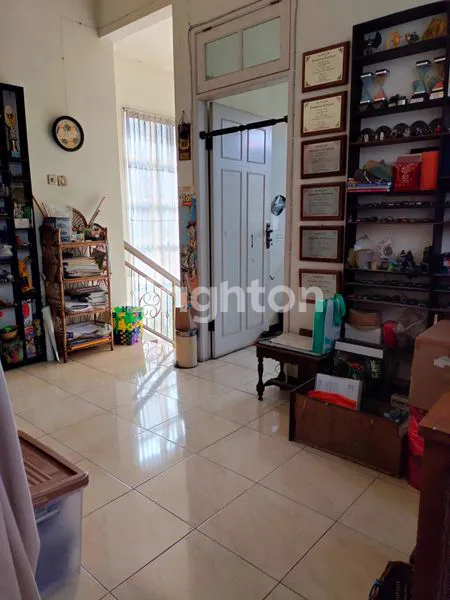 image RUMAH HOOK 2 LANTAI SIAP HUNI  SIDOARJO (4)