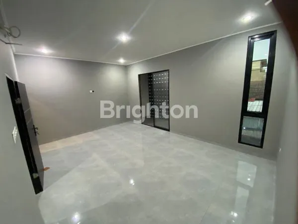 image RUMAH BARU PATUNG KUDA TAMAN KOPO INDAH 2 SIAP HUNI CARPOT LUAS SHM (2)