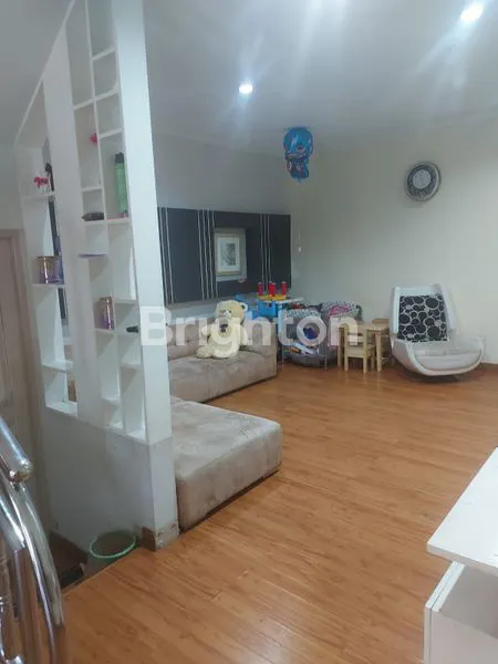 image RUMAH MEWAH 4KT DI METRO MARIN, HARGA DI BAWAH NJOP (2)