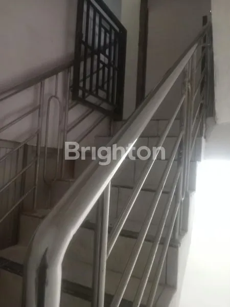 image RUKO 3 LANTAI DI KAWASAN STRATEGIS JL.BAHAGIA BY PASS, SANGAT COCOK UNTUK KANTOR, USAHA KULINER ATAU KOSKOSAN, DEKAT DENGAN KAMPUS UMSU, UISU, SMP DAN SMA, DAN STADION TELADAN MEDAN (4)