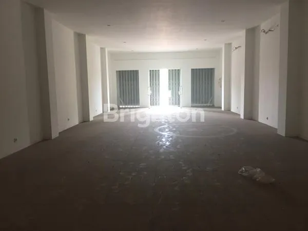 image RUKO DI PAGERWOJO, SIDOARJO PARKIRAN LUAS (2)