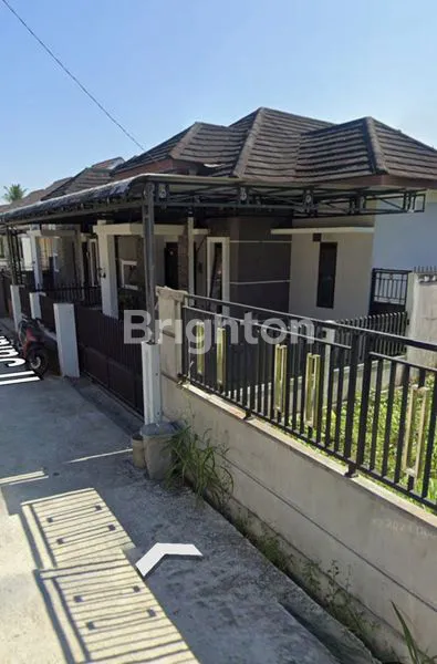 image RUMAH SIAP HUNI STRATEGIS DEPAN PEMANDIAN KOLAM RENANG JALAN UJUNG PANDANG (7)