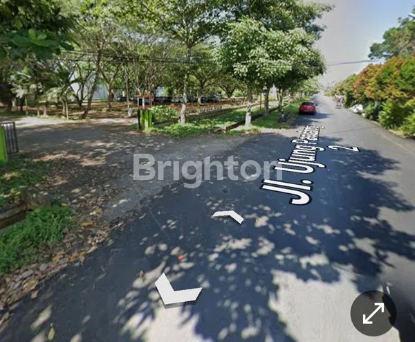 image RUMAH SIAP HUNI STRATEGIS DEPAN PEMANDIAN KOLAM RENANG JALAN UJUNG PANDANG (3)