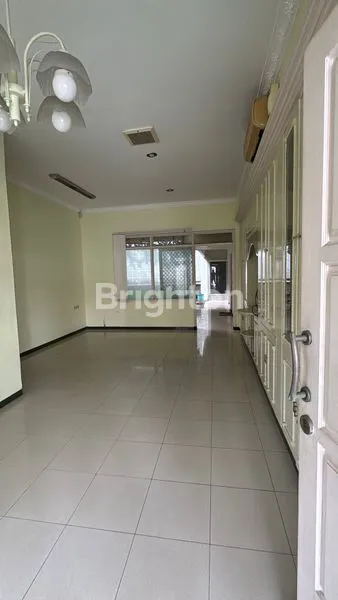 image RUMAH SIAP HUNI LOKASI STRATEGIS AREA DARMO SATELIT SURABAYA BARAT (3)