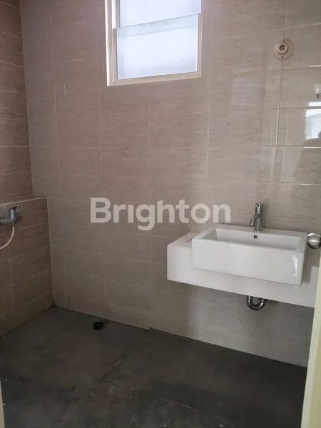 image CLUSTER CHIARA @ SUVARNA SUTERA, TANGERANG, 2 LANTAI, TERAWAT, SIAP HUNI (7)