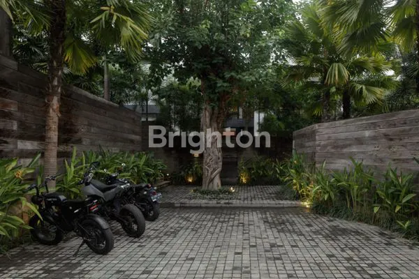 image SUPER PREMIUM LOKASI - UMALAS , LEASEHOLD HUNIAN MEWAH KONSEP  TOWN HOUSE  2 BR (8)