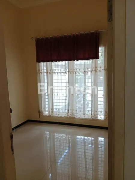 image PANTAI MENTARI MINIMALIS SIAP HUNI DEKAT RAYA KENJERAN DAN PAKUWON CITY  (7)