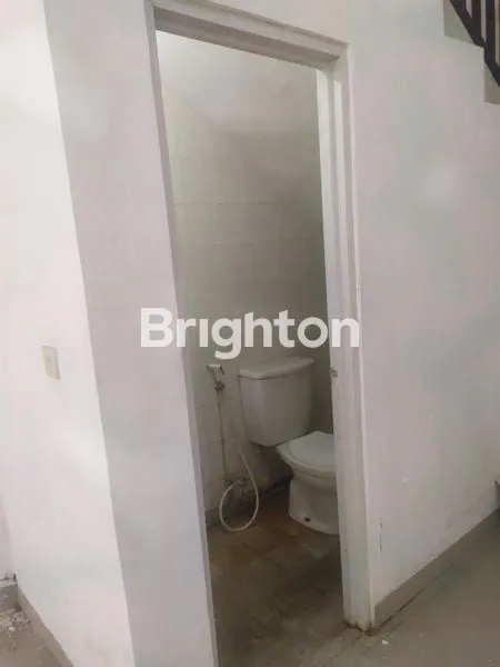 image RUKO 2 LANTAI DEPAN KAMPUS UDAYANA SUDIRMAN (2)