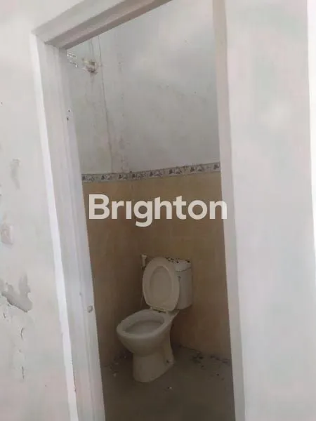 image RUKO 2 LANTAI DEPAN KAMPUS UDAYANA SUDIRMAN (5)