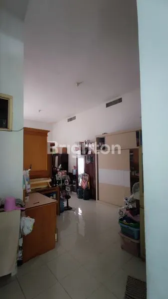 image HUNIAN NYAMAN DEKAT KAMPUS WIDYA MANDALA (1)