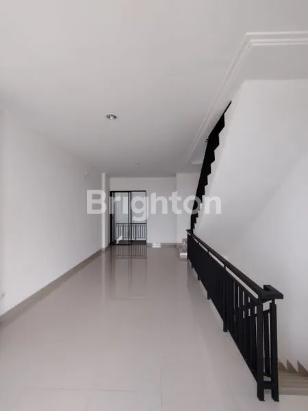 image RUKO BARU 3 LANTAI DI GREEN LAKE CITY, LT 54M² (6)