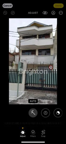 RUKO 3 LANTAI LOKASI STRATEGIS PUSAT KOTA