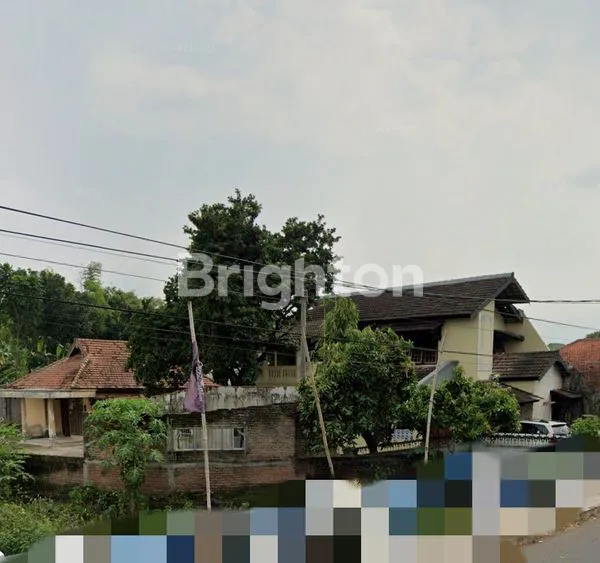 image RUMAH VINTAGE 4KT VIEW SUNGAI 1051M² DI KOTA KEDIRI (3)