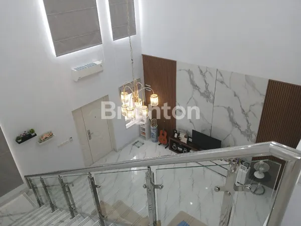 image RUMAH CANTIK FULL RENOVASI & FULL FURNISH (4)