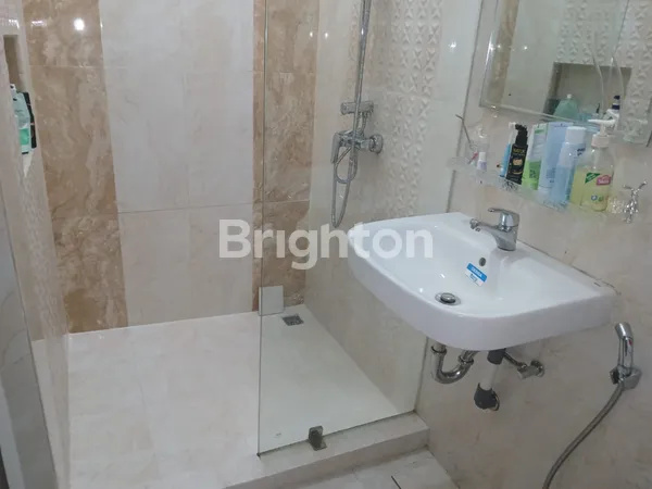 image RUMAH CANTIK FULL RENOVASI & FULL FURNISH (7)